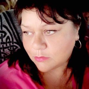 Meet your Posher, Elloway